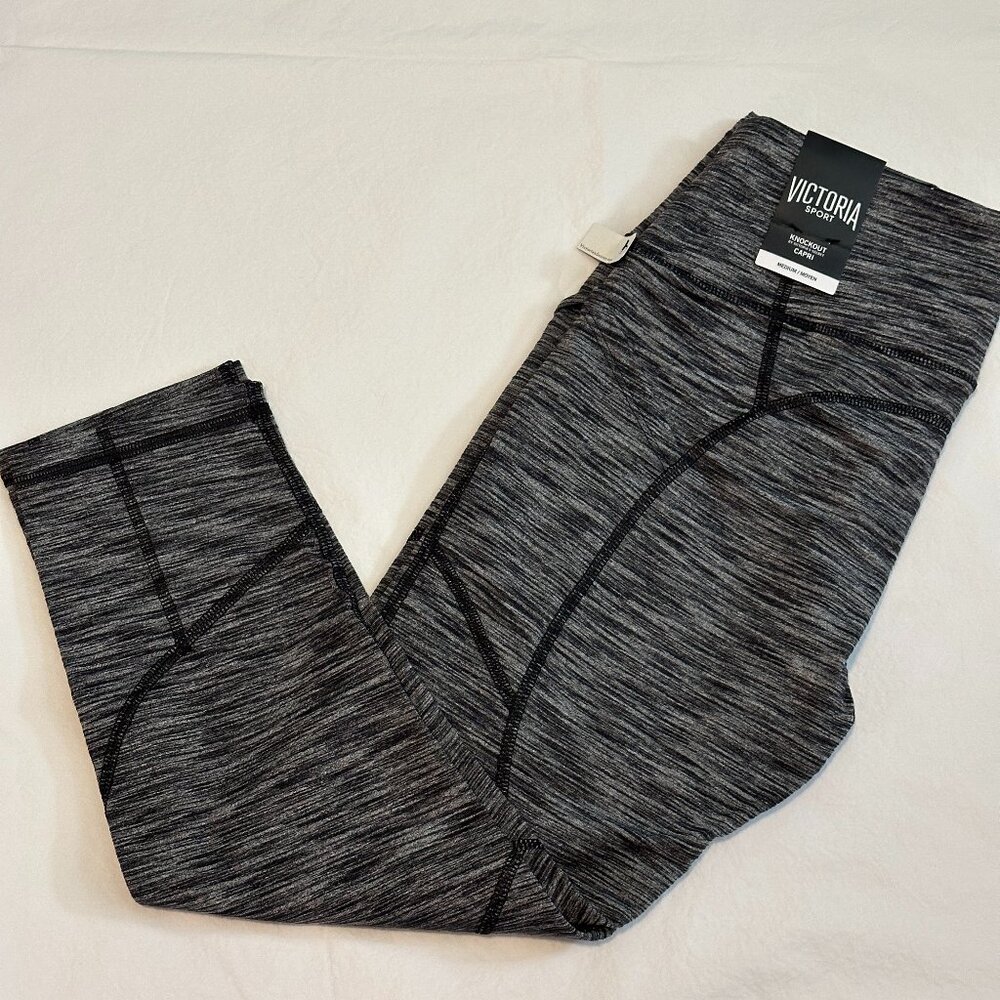 NWT Victoria's Secret Victoria Sport M Knockout Capri POCKETS Medium Rise Gray